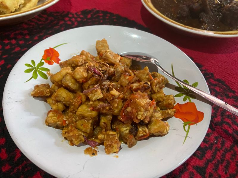 Tempe goreng au sambal