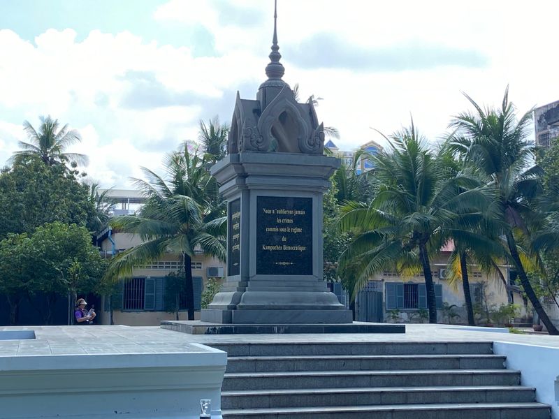 Monument à la mémoire des victimes du régime des Khmers Rouges