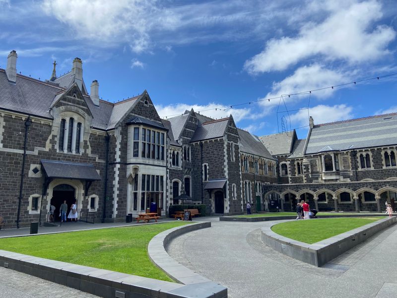 L'Art Center de Christchurch